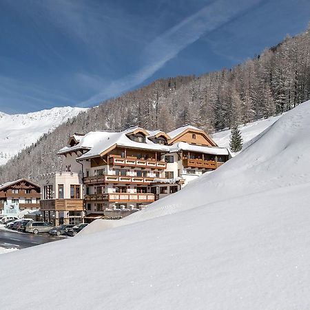 Burghotel Alpengluehn โอเบอร์กัวร์เกิล ภายนอก รูปภาพ