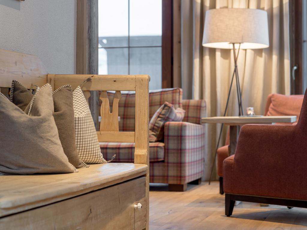 Burghotel Alpengluehn โอเบอร์กัวร์เกิล ภายนอก รูปภาพ