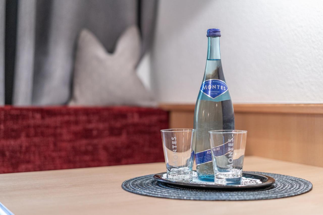 Burghotel Alpengluehn โอเบอร์กัวร์เกิล ภายนอก รูปภาพ