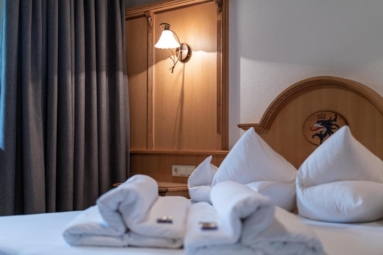 Burghotel Alpengluehn โอเบอร์กัวร์เกิล ภายนอก รูปภาพ