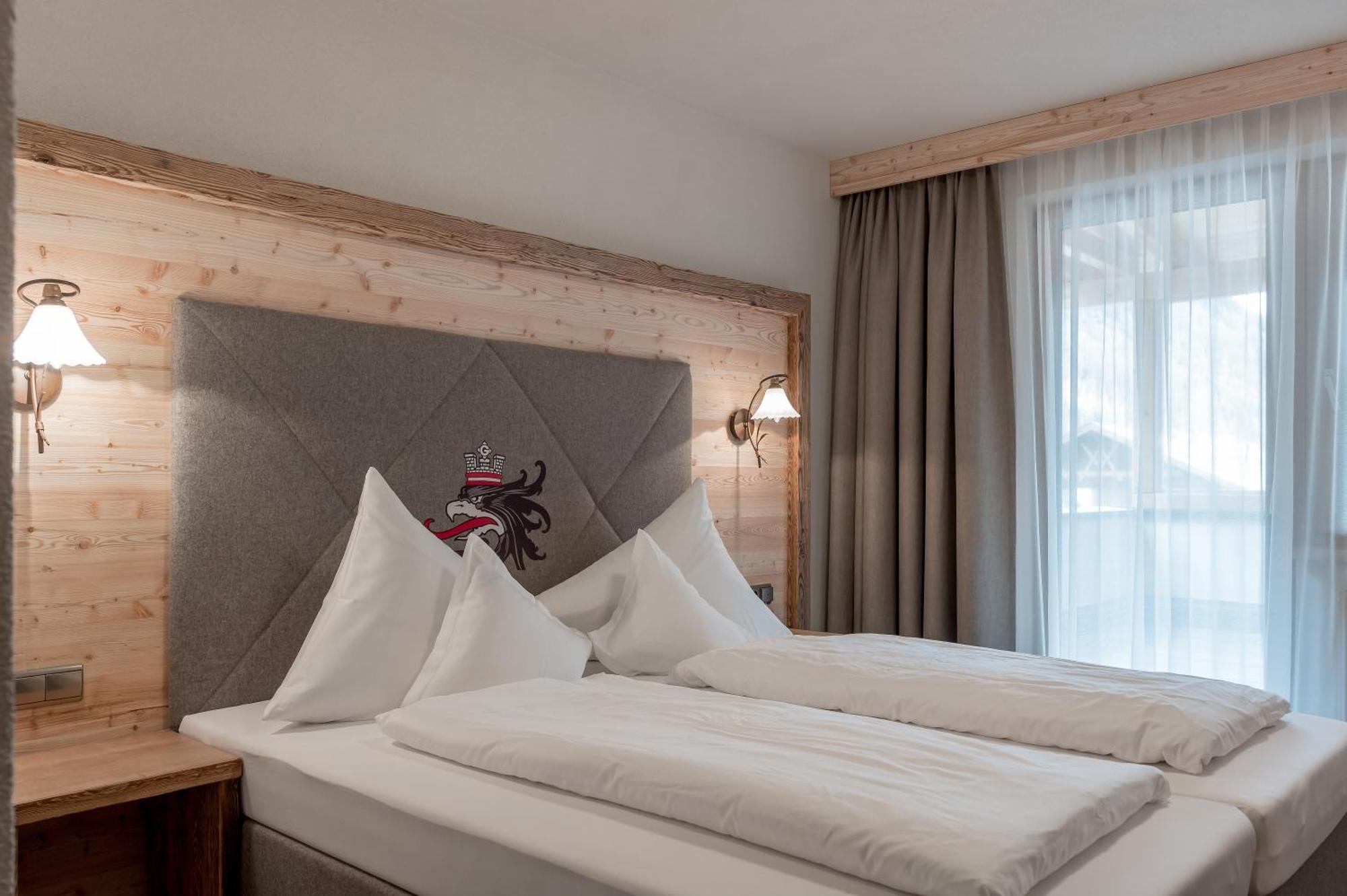 Burghotel Alpengluehn โอเบอร์กัวร์เกิล ภายนอก รูปภาพ