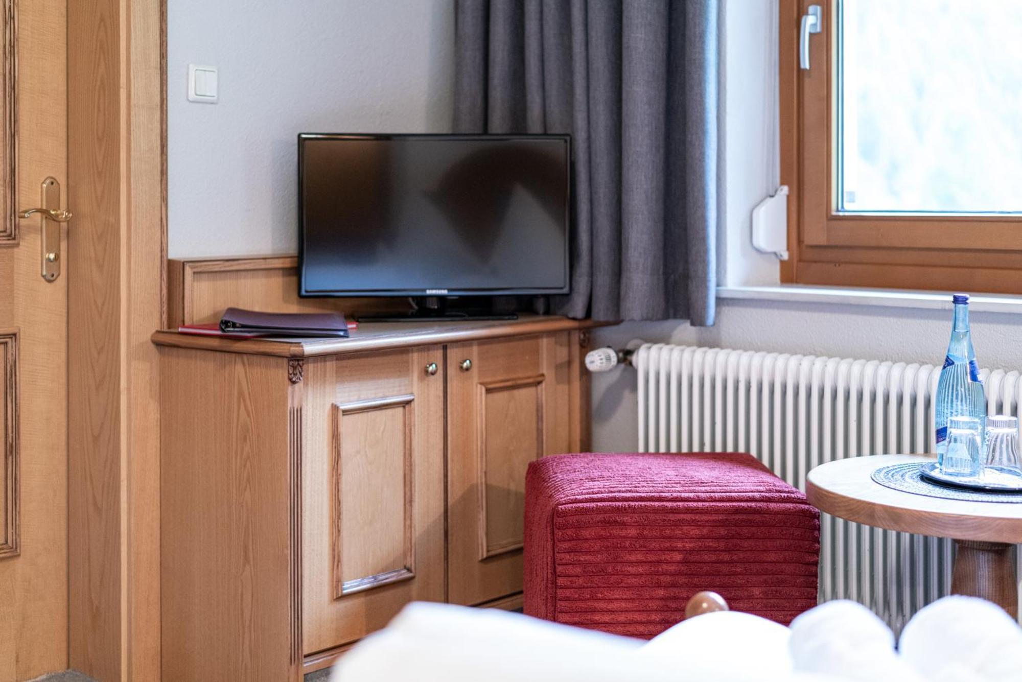Burghotel Alpengluehn โอเบอร์กัวร์เกิล ห้อง รูปภาพ