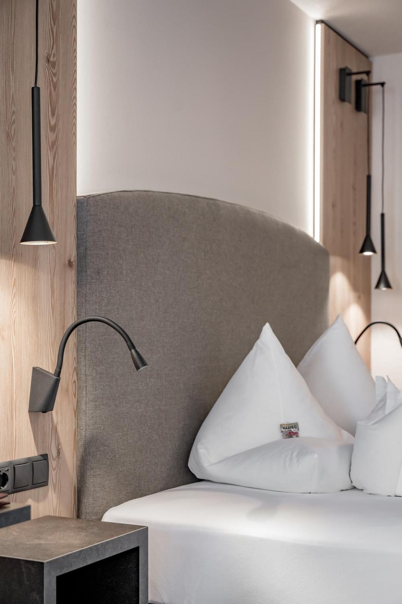Burghotel Alpengluehn โอเบอร์กัวร์เกิล ห้อง รูปภาพ