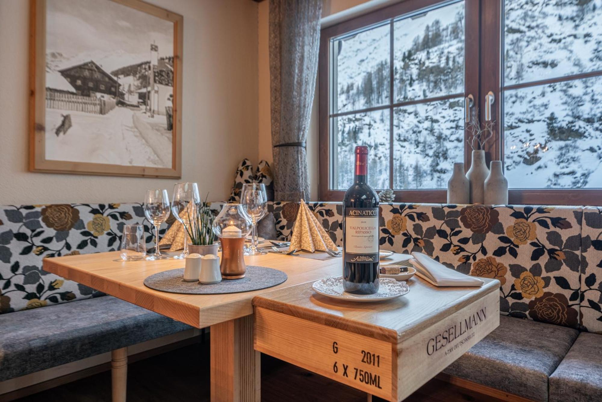 Burghotel Alpengluehn โอเบอร์กัวร์เกิล ภายนอก รูปภาพ