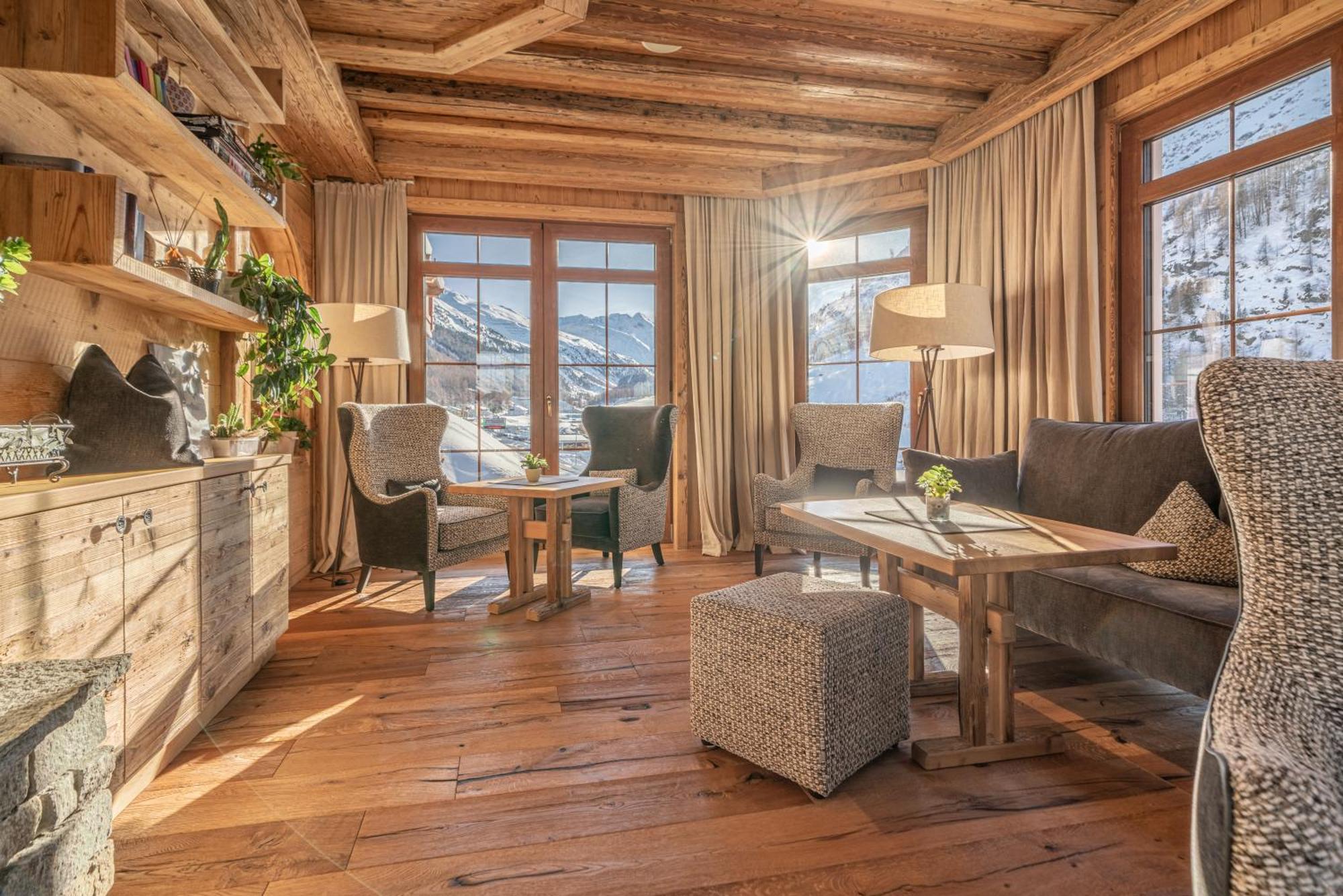 Burghotel Alpengluehn โอเบอร์กัวร์เกิล ภายนอก รูปภาพ