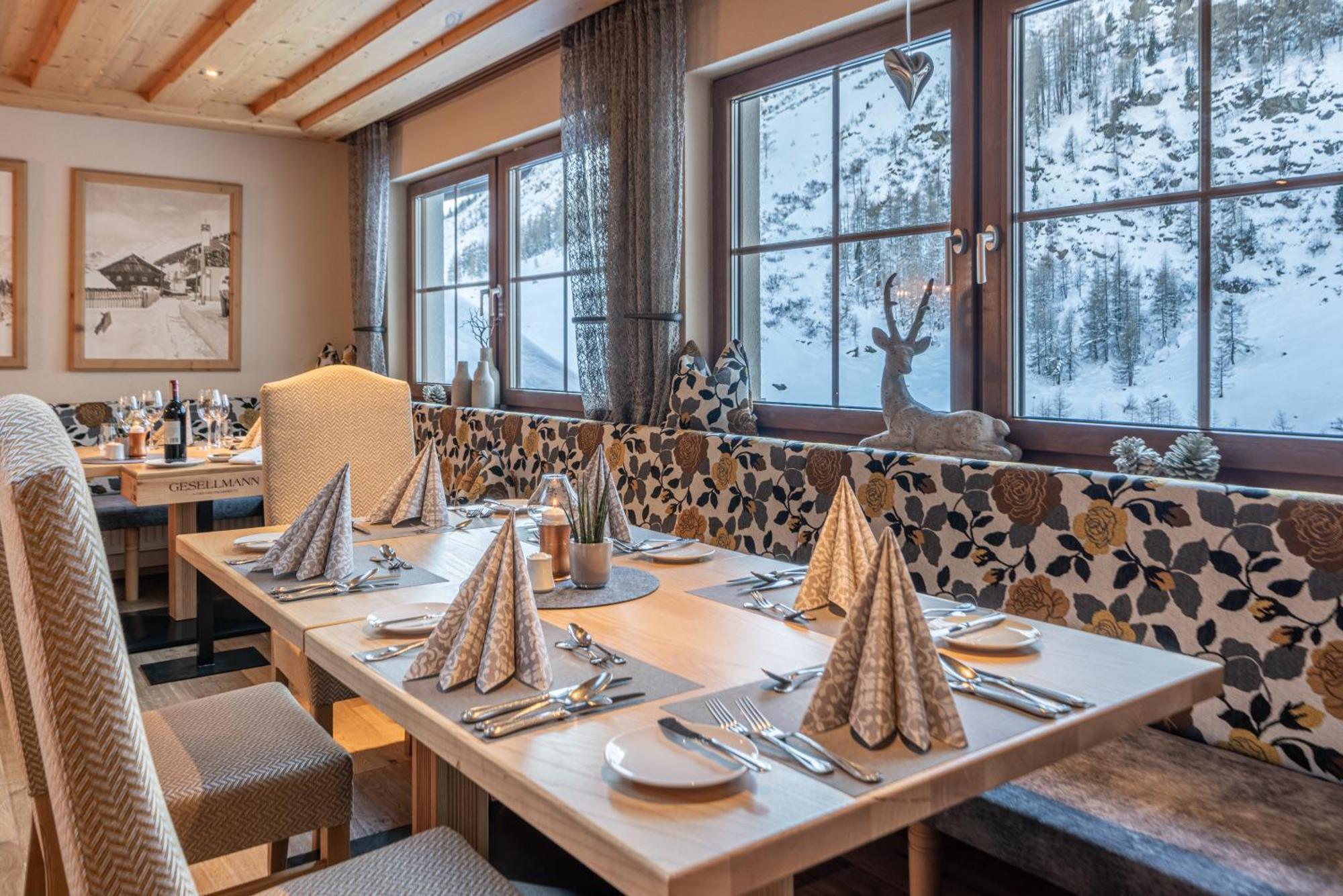 Burghotel Alpengluehn โอเบอร์กัวร์เกิล ภายนอก รูปภาพ