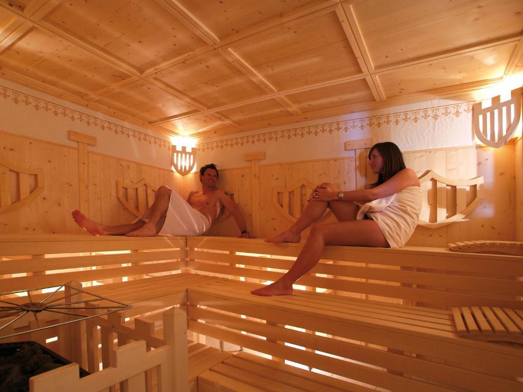 Burghotel Alpengluehn โอเบอร์กัวร์เกิล ภายนอก รูปภาพ