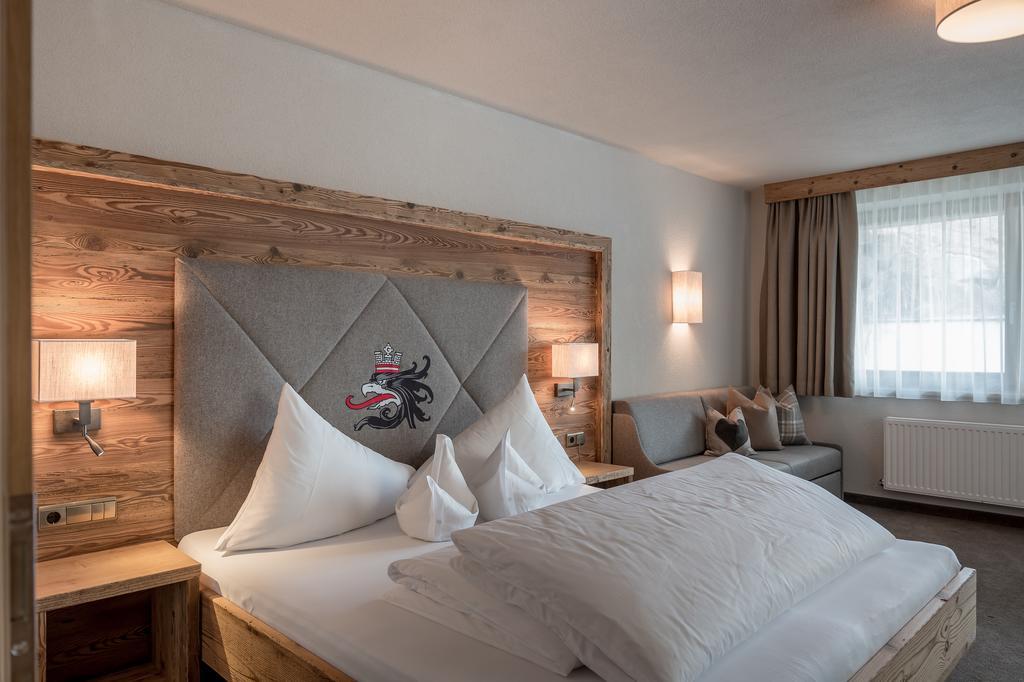Burghotel Alpengluehn โอเบอร์กัวร์เกิล ภายนอก รูปภาพ