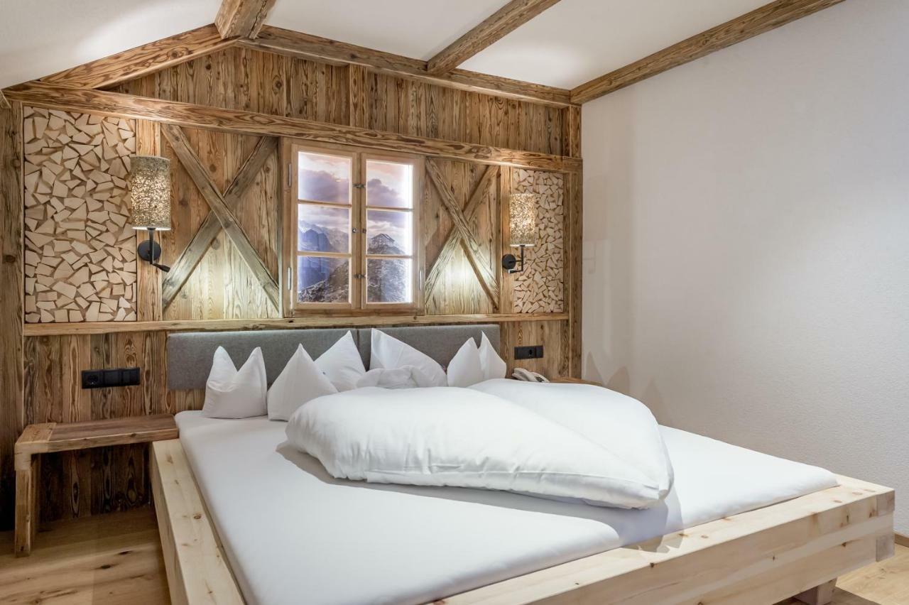 Burghotel Alpengluehn โอเบอร์กัวร์เกิล ภายนอก รูปภาพ