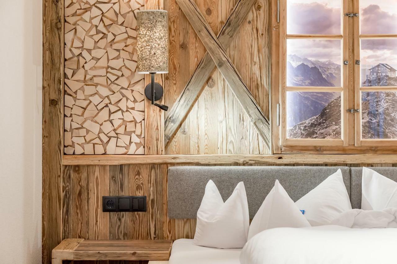 Burghotel Alpengluehn โอเบอร์กัวร์เกิล ภายนอก รูปภาพ
